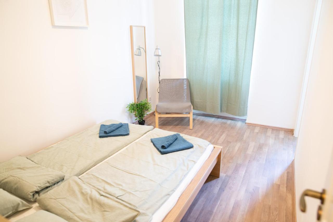 N28 Condo Apartment Next To Andrassy. Budapest Extérieur photo
